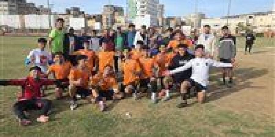 المنصورة
      2007
      يضرب
      شباك
      ديروط
      بسباعية
      ويحافظ
      علي
      قمة
      دوري
      المحترفين