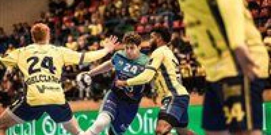 إصابة
      يوسف
      لؤلؤ
      نجم
      بيونتي
      جينيل
      الإسباني
      تقلق
      الجماهير