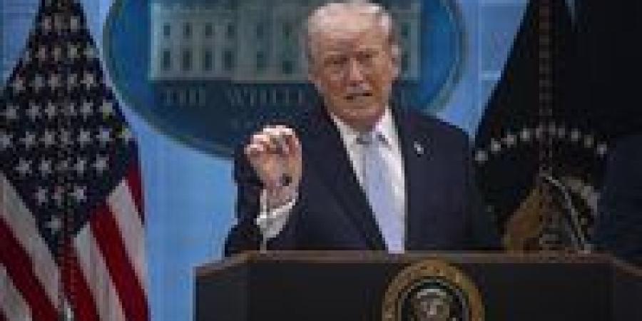 خبراء
      قانون
      أمريكيون:
      الهجمات
      على
      إيران
      «جرائم
      حرب»
      مكتملة
      الأركان.