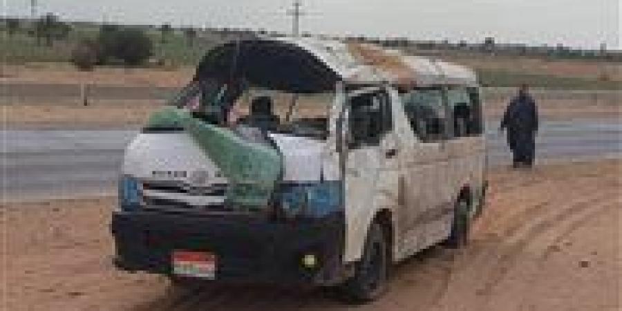 6
      سيارات
      محطمة
      ومحل
      مدمّر..
      ميكروباص
      يفقد
      السيطرة
      بالجيزة