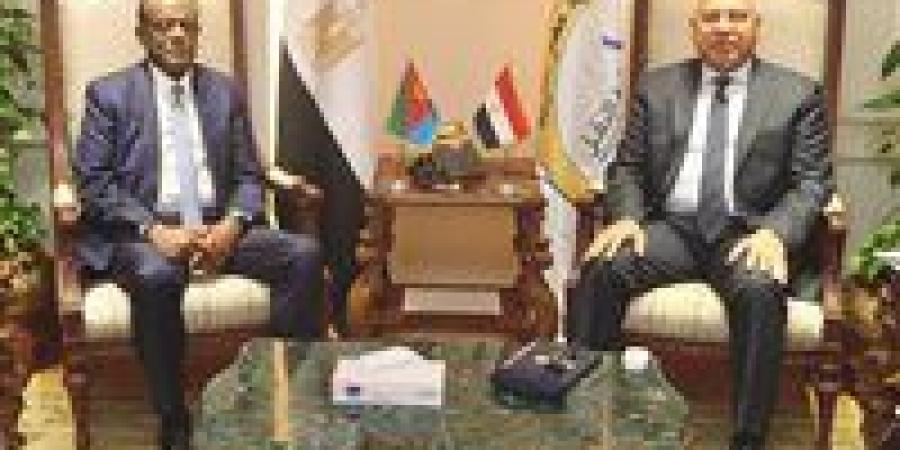 وزير
      النقل
      يستقبل
      المستشار
      الاقتصادي
      للرئيس
      الإريتري
      ووزير
      التجارة
      والصناعة
      بإريتريا