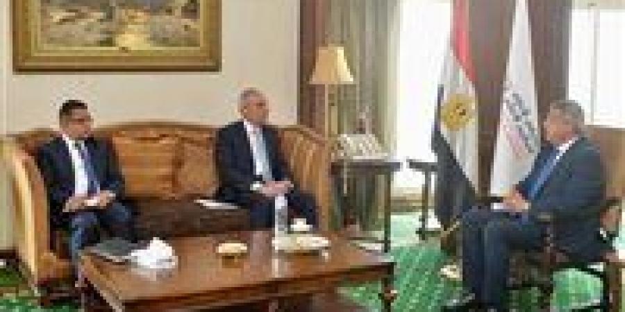 الأعلى
      للإعلام
      وهيئة
      الاستعلامات
      تبحثان
      توحيد
      الرسالة
      الإعلامية
      ودعم
      صورة
      مصر
      دوليًا