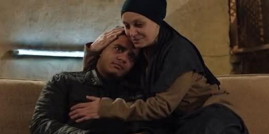 ده
      الفن
      الهادف..
      الجمهور
      يحتفي
      بـ
      مسلسل
      حكاية
      نرجس
      بعد
      عثور
      إسلام
      المخطوف
      على
      أهله