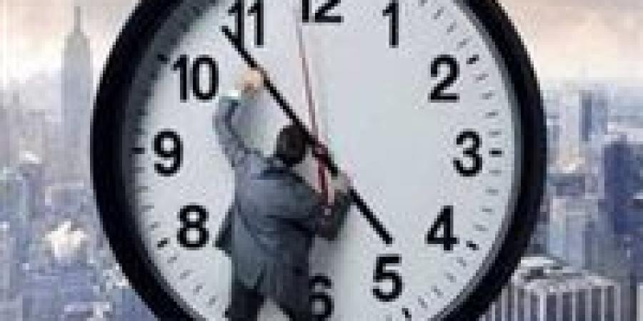 تقديم
      الساعة
      60
      دقيقة
      يوم
      الجمعة..
      بدء
      العمل
      بالتوقيت
      الصيفي
      في
      مصر
      في
      هذا
      الموعد