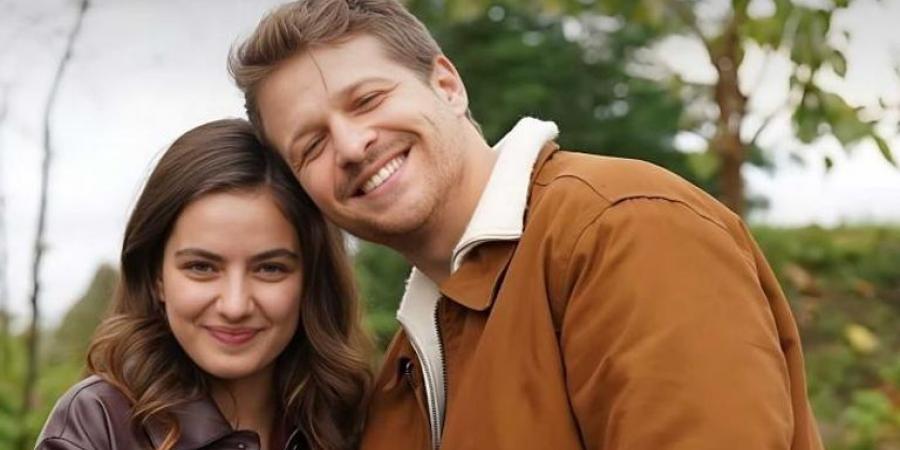 مسلسل
      هذا
      البحر
      سوف
      يفيض
      الحلقة
      25..
      مواعيد
      العرض
      والأحداث