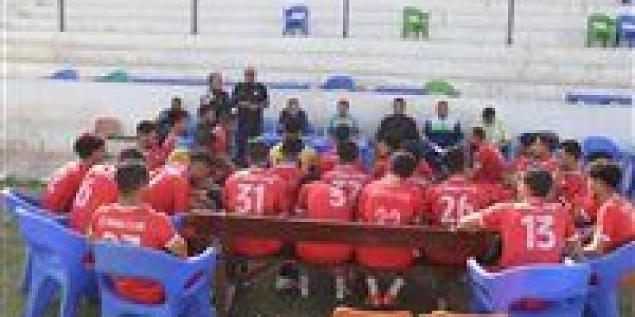 رئيس
      المنيا
      يدعم
      الفريق
      قبل
      مواجهة
      تيم
      إف
      سي
      ويحفز
      اللاعبين
      بمكافأة
      استثنائية
      لتحقيق
      الفوز