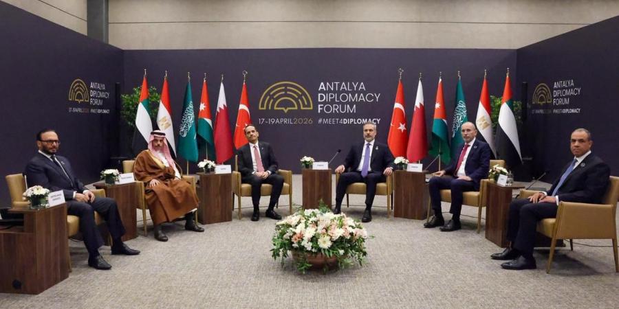 «من
      قلب
      أنطاليا»..
      مصر
      تجدد
      الخطوط
      الحمراء
      بشأن
      القضية
      الفلسطينية