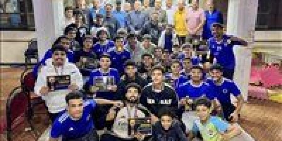 تكريم
      فريق
      المرج
      2005
      بعد
      الفوز
      ببطولتي
      القاهرة
      والسوبر