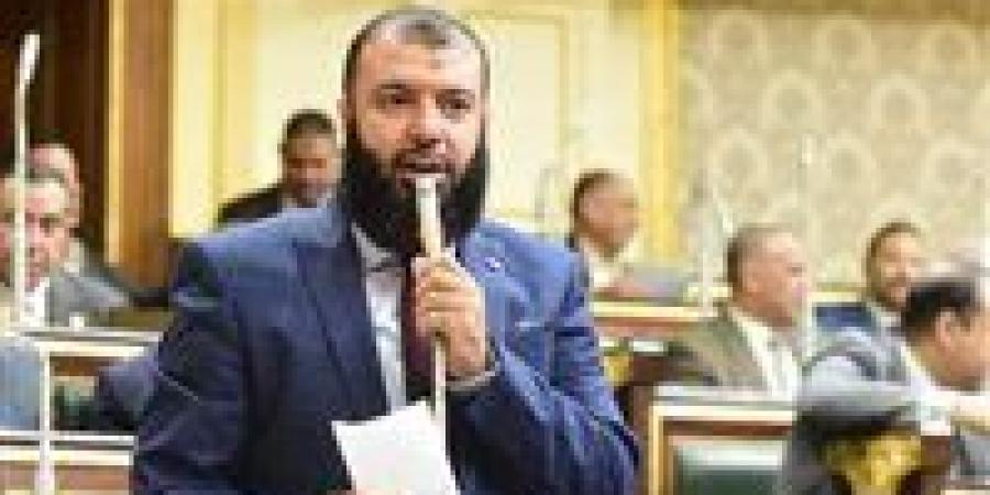 "برلمانية
      النور"
      ترفع
      مذكرة
      استراتيجية
      للبرلمان
      لإعادة
      هيكلة
      الجهاز
      الإداري
      عبر
      دمج
      أوائل
      الخريجين
      وحملة
      الدرجات
      العلمية