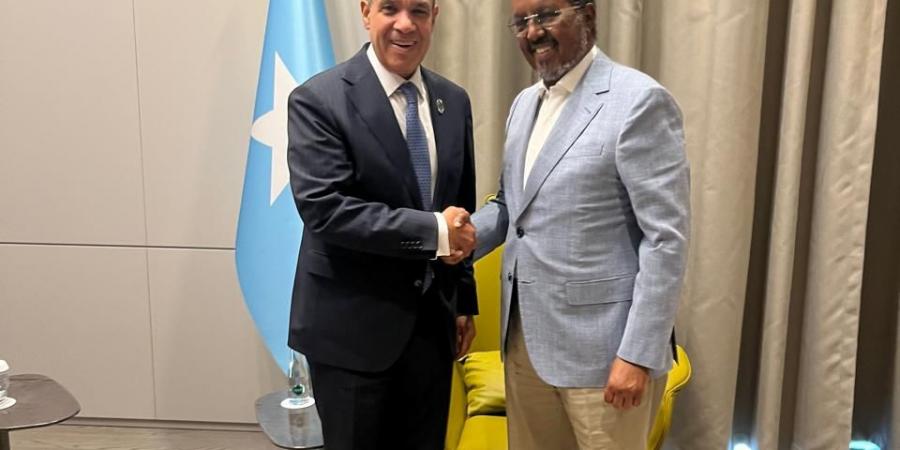 وزير
      الخارجية
      لـ
      رئيس
      الصومال:
      نرفض
      أي
      إجراءات
      تمس
      وحدة
      الصومال
      أو
      تنتقص
      من
      سيادتها