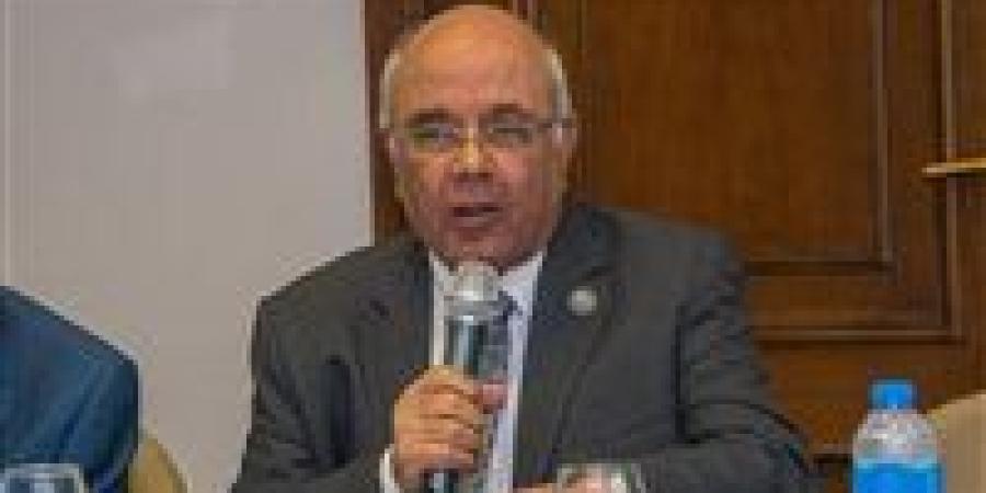 الغرفة
      التجارية:
      توسيع
      الأنشطة
      الصناعية
      داخل
      الأحوزة
      العمرانية
      يدعم
      المشروعات
      الصغيرة