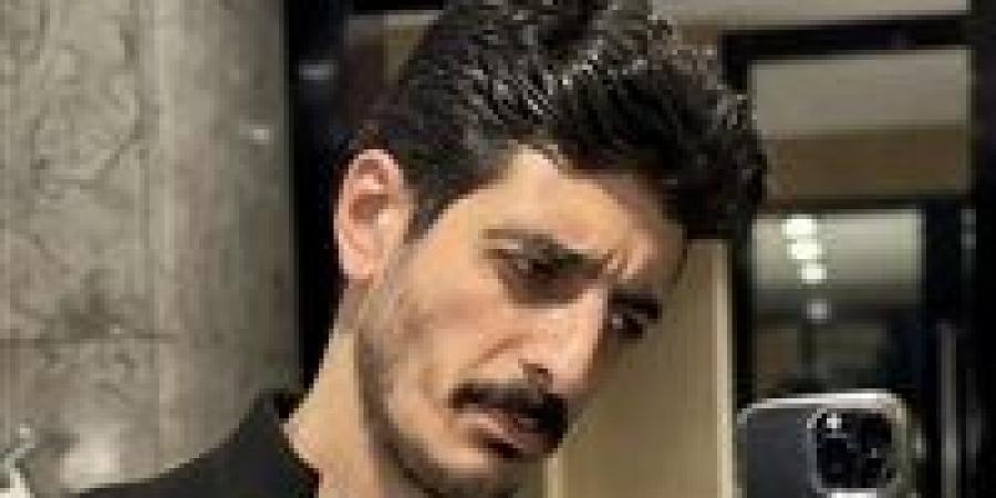 سنة
      بدلًا
      من
      سنتين..
      تخفيف
      الحكم
      على
      “شاكر
      محظور”
      في
      قضية
      المحتوى
      الخادش