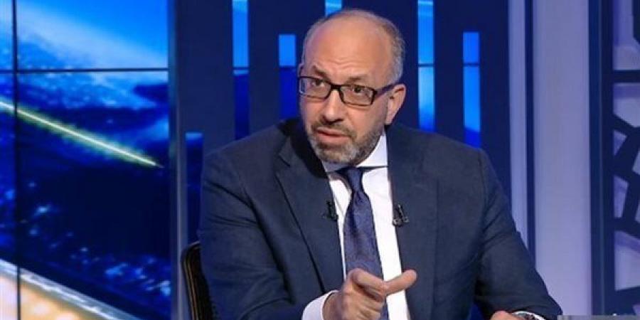 حسام
      المندوه
      يكشف
      موقف
      الزمالك
      من
      التحكيم
      في
      مباراتي
      بيراميدز
      والأهلي