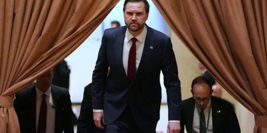 «بين
      النفي
      والتأكيد»..
      هل
      يتوجه
      فانس
      إلى
      باكستان
      للمشاركة
      في
      مفاوضات
      إيران؟