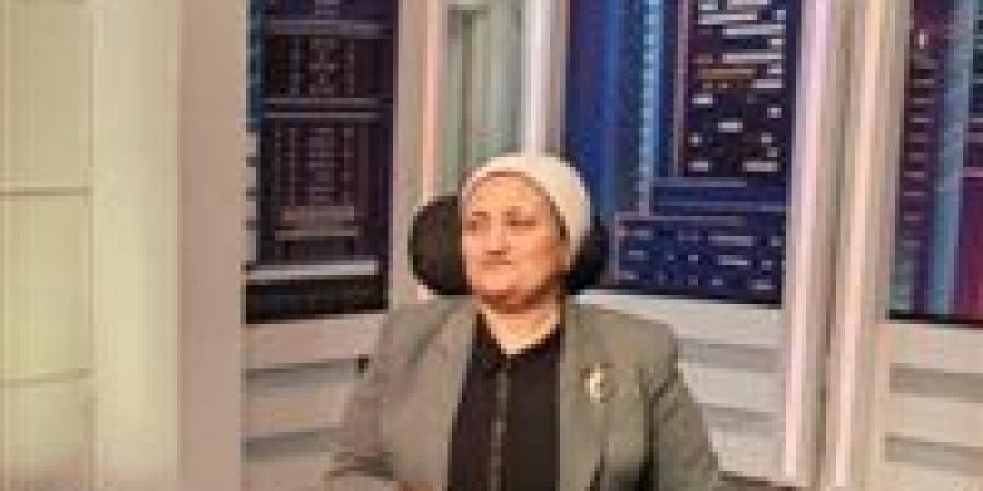 النائبة
      سناء
      السعيد
      ":
      نحتاج
      قانوناً
      متوازناً
      للأحوال
      الشخصية..
      والأم
      هي
      الأجدر
      برعاية
      الطفل
      غريزياً