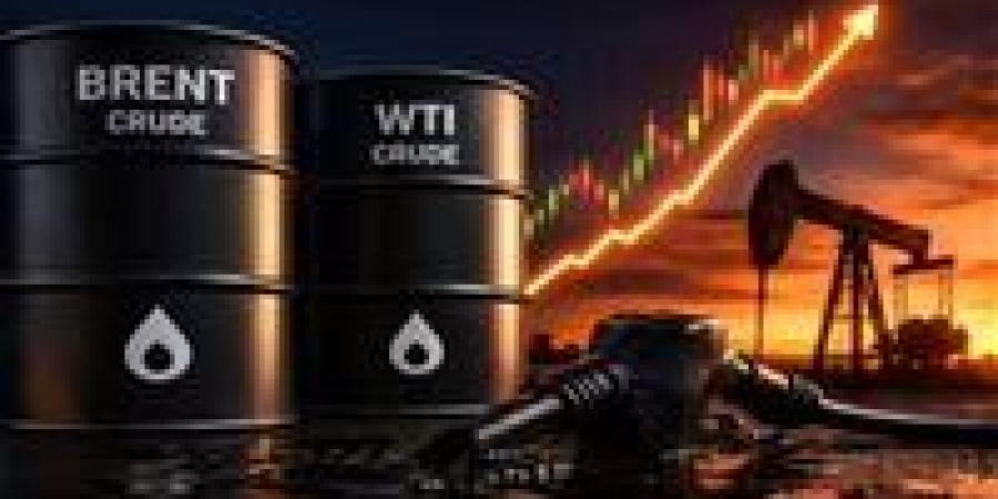 أسعار
      النفط
      تقفز
      7%
      مع
      تعثر
      محادثات
      السلام
      بين
      واشنطن
      وطهران