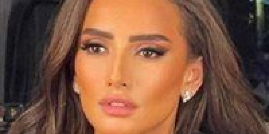 اليوم..
      نظر
      محاكمة
      المتهمين
      بمطاردة
      طفلي
      زينة
      بكلب
      في
      الشيخ
      زايد