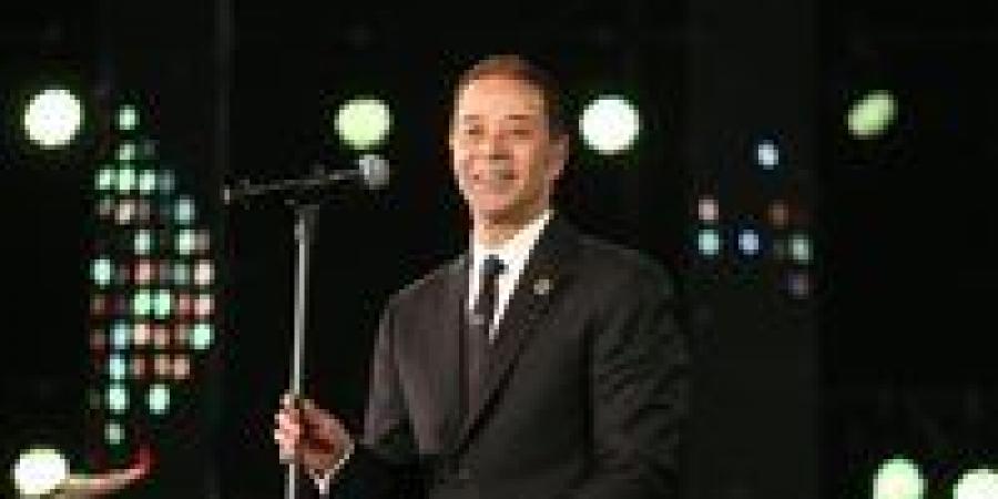 في
      هذا
      الموعد..
      مدحت
      صالح
      يحيي
      حفلا
      جماهيريا
      بالمتحف
      المصري
      الكبير