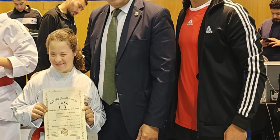 بطلة
      بإرادة
      لا
      تقهر
      ..
      إيمان
      تتألق
      في
      بطولة
      الجمهورية
      للكاراتيه
      لذوي
      الهمم
      وتحصد
      المركز
      السابع