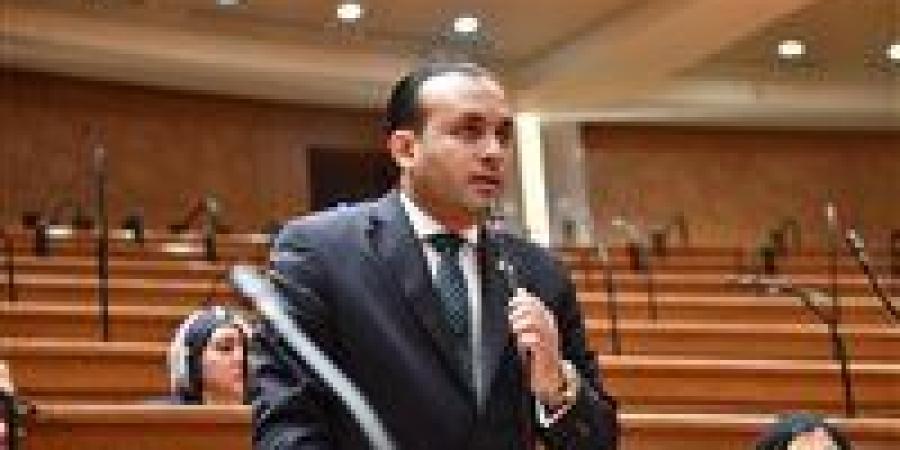 النائب
      عمرو
      فهمي
      يطالب
      بإعادة
      ضبط
      القيمة
      الإيجارية
      لأراضي
      الأوقاف
      والإصلاح
      الزراعي