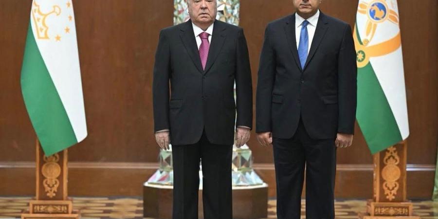 رئيس
      طاجيكستان:
      مصر
      مهد
      الحضارات
      الإنسانية
      وتتمتع
      بمكانة
      خاصة
      في
      العالمين
      العربي
      والإسلامي