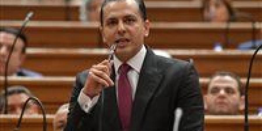 أحمد
      عبد
      الجواد:
      مشروع
      قانون
      حماية
      المنافسة
      دستور
      اقتصادي
      يثير
      الطمأنينة
      داخل
      أي
      مستثمر
      جاد
      والقلق
      لمن
      يريد
      أن
      يلعب
      بقوت
      الغلابة