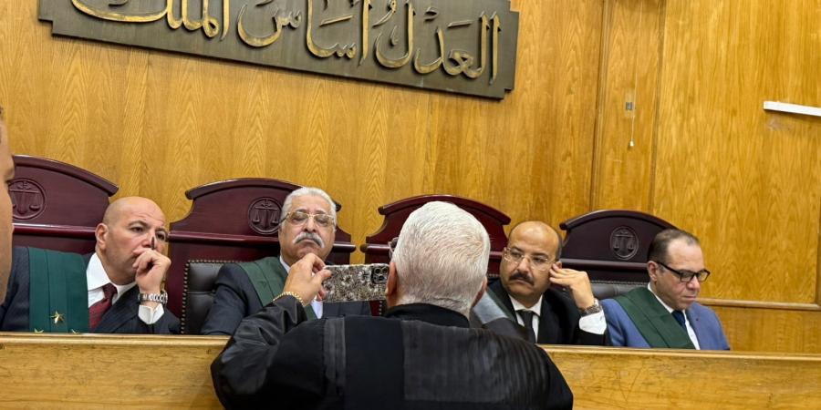 «تحيا
      مصر»
      ينفرد
      بنشر
      نصوص
      من
      مرافعة
      النيابة
      العامة
      في
      قضية
      مقتل
      مزارع
      سلامون
      القماش
      بالمنصورة