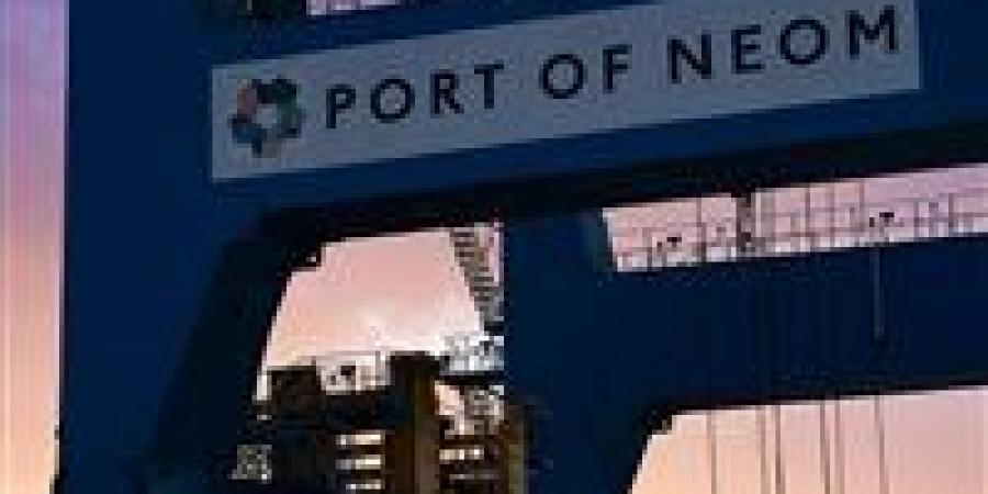 ميناء
      نيوم:
      بوابة
      السعودية
      الكبرى
      لربط
      أسواق
      أوروبا
      والخليج
      والعراق