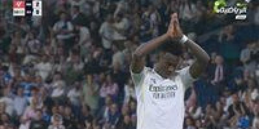 الريال
      ضد
      ألافيس..
      فينيسيوس
      جونيور
      يسجل
      الهدف
      الثاني
      لـ
      ريال
      مدريد
      في
      مرمى
      ألافيس
      بالدوري
      الإسباني