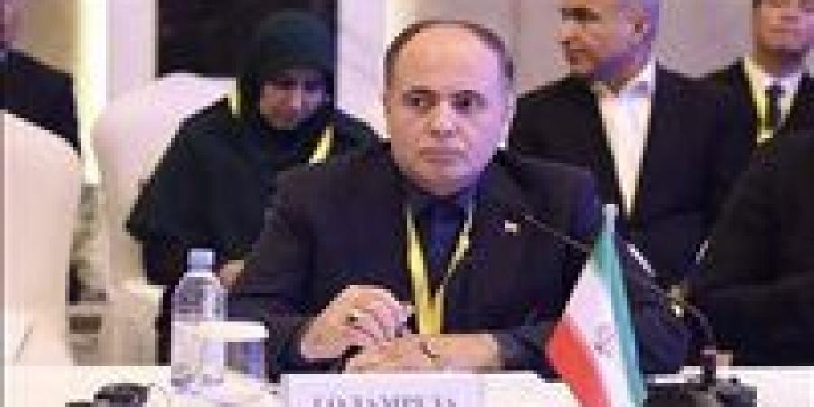 «رغم
      الحصار
      البحري
      الأمريكي»..
      إيران:
      لا
      نواجه
      أي
      مشكلة
      في
      إمداد
      البلاد
      بالسلع
      الأساسية
      والغذاء