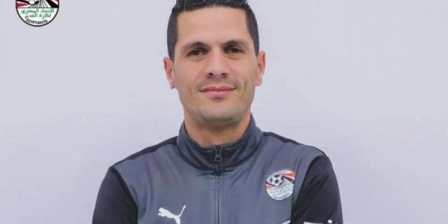 بعد
      أزمة
      مباراة
      الأهلي..
      محمود
      وفا
      حكمًا
      لمواجهة
      غزل
      المحلة
      وبتروجيت
      في
      الدوري