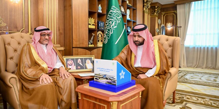 أمير جازان يضع حجر الأساس لمركز أمراض الدم الوراثية