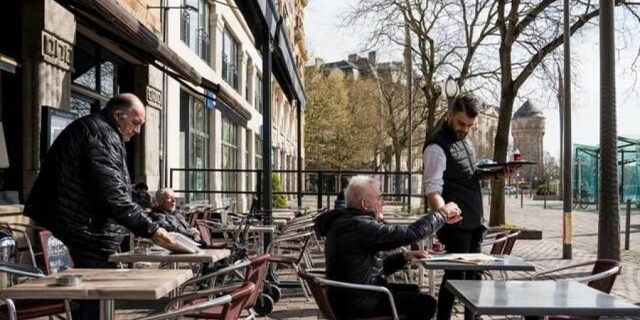 النشاط
      التجاري
      الفرنسي
      يهبط
      لأدنى
      مستوى
      في
      14
      شهراً