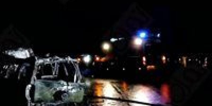 مصرع
      شخصين
      وإصابة
      آخر
      في
      حادث
      مروع
      واشتعال
      سيارة
      بطريق
      الإسماعيلية
      –
      السويس