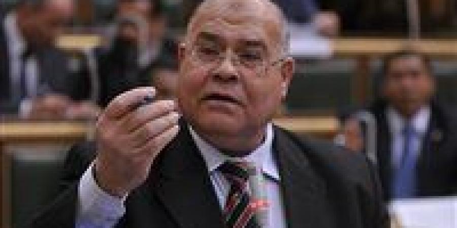 الجيل
      الديمقراطي:
      تسعير
      الدولار
      بـ56
      جنيهاً
      يهدد
      استقرار
      أسعار
      الدواء
      ويستدعي
      تدخلاً
      عاجلاً