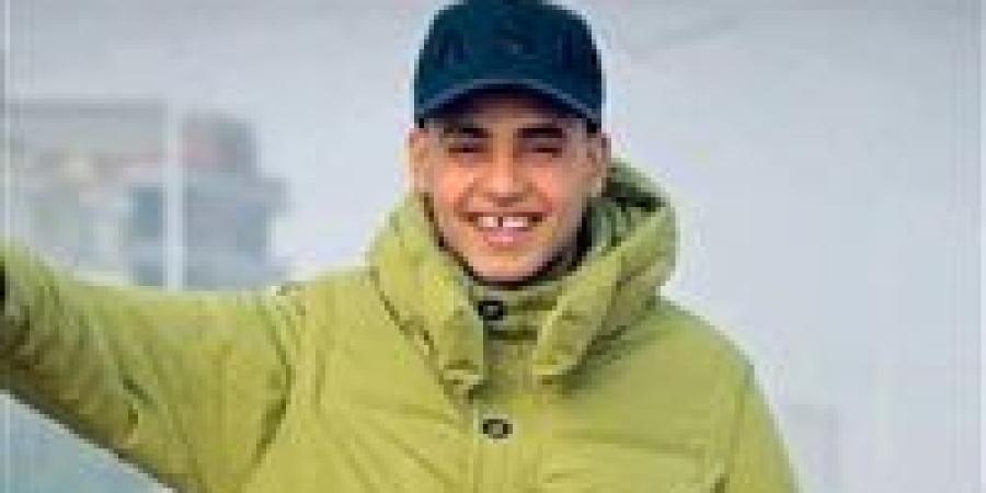 ضبط
      متهم
      بقتل
      شاب
      في
      العشرينات
      بـ"فرد
      خرطوش"
      في
      الإسماعيلية