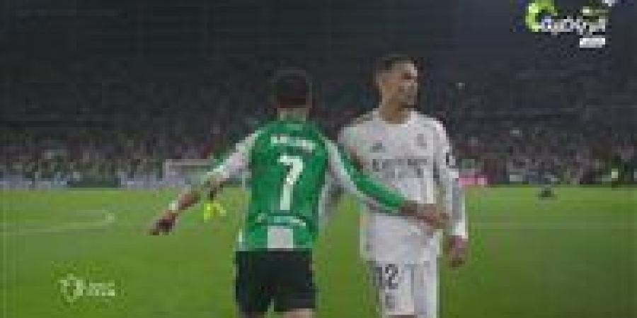 ريال
      بتيس
      ضد
      الريال..
      ملخص
      اهداف
      ونتيجه
      مباراة
      ريال
      مدريد
      وريال
      بيتيس
      في
      الدوري
      الإسباني