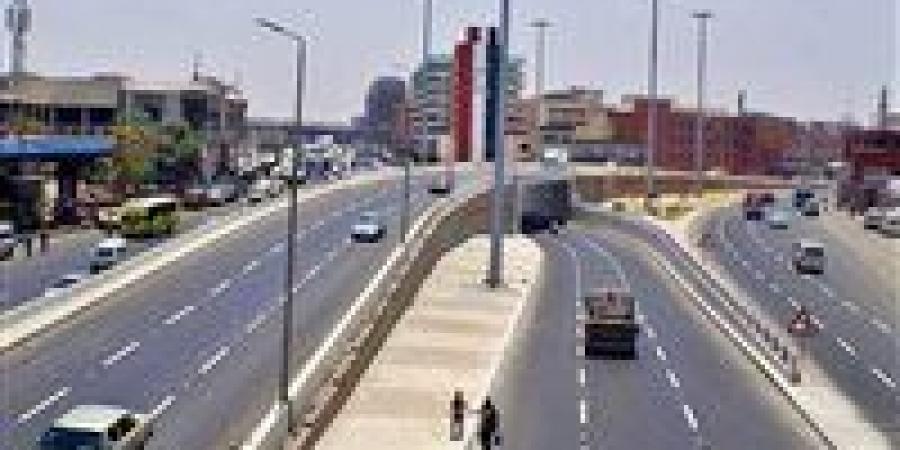 سيولة
      مرورية
      بالقاهرة
      والجيزة
      وانتشار
      مكثف
      لرجال
      المرور