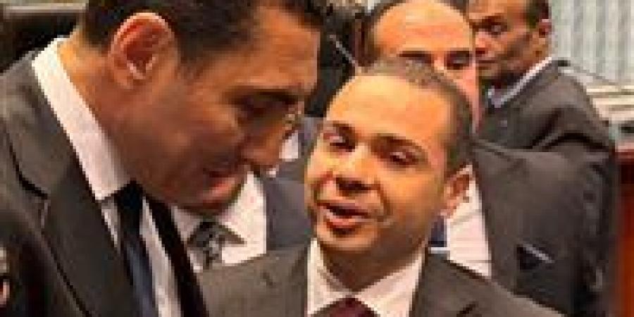 النائب
      عادل
      مأمون
      عتمان
      يطالب
      بإعادة
      صياغة
      دور
      مراكز
      الشباب
      لتواكب
      تطلعات
      الأجيال