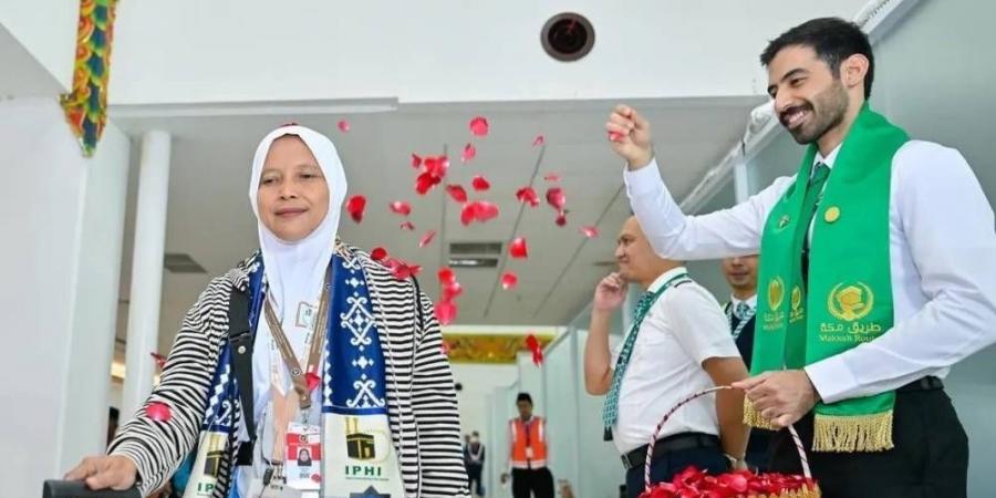 تخصيص صالات لاستقبال حجاج طريق مكة في جدة والمدينة