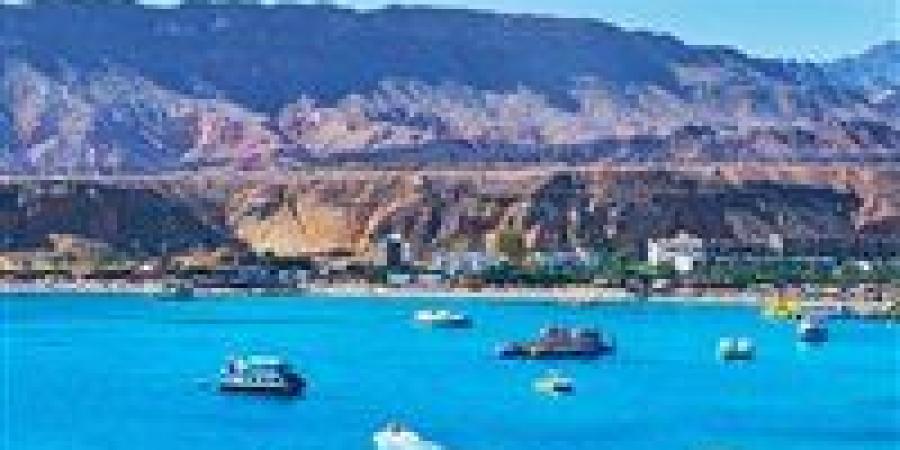 خبير
      اقتصادي:
      سيناء
      تشهد
      طفرة
      تنموية
      غير
      مسبوقة
      في
      عهد
      الرئيس
      السيسي