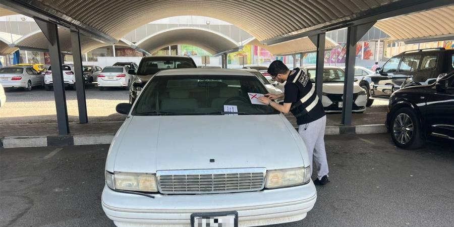 رفع 213 سيارة مهملة في حولي