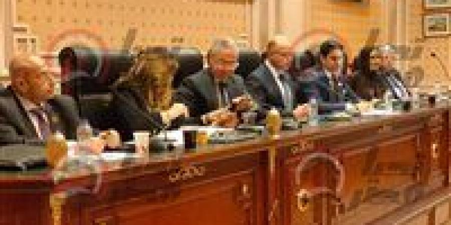 اقتصادية
      الشيوخ
      تناقش
      الأثر
      التشريعي
      لقانون
      الاستثمار..
      وتعديلات
      مرتقبة
      لتعزيز
      جذب
      المستثمرين