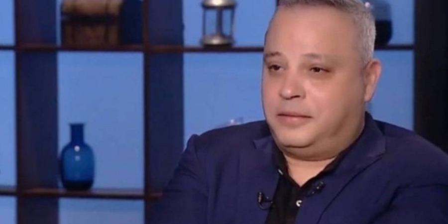 تامر
      عبدالمنعم
      يتحدى
      محمود
      حجازي
      :
      مادام
      هو
      اختار
      هذا
      الطريق
      "البصمة"
      سيكشف
      المستور
      عن
      أشياء
      أخرى