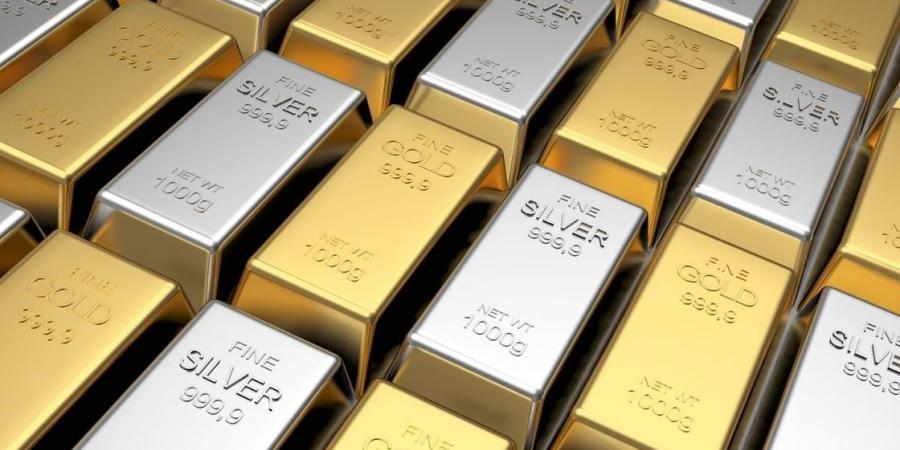 تراجع أسعار الذهب عالميًا مع انخفاض الفضة واستقرار البلاتين