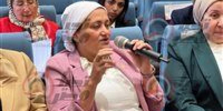 سناء
      السعيد:
      عايزين
      قانون
      يعالج
      أزمات
      النفقة
      والرؤية
      و
      يضمن
      حقوق
      الطفل
      دون
      انحياز
      لأي
      طرف