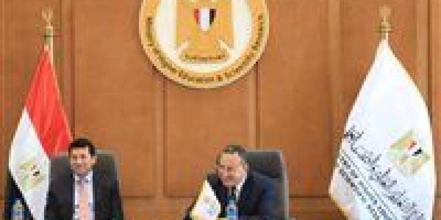 وزير
      التعليم
      العالي
      يترأس
      اجتماع
      الاتحاد
      الرياضي
      للجامعات
      لمتابعة
      استعدادات
      الألعاب
      الإفريقية
      2026