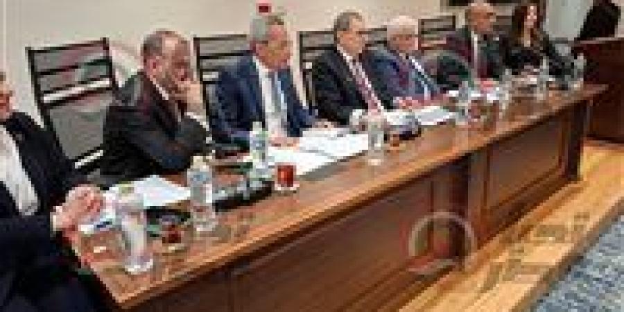 لجنة
      القوى
      العامة
      بالبرلمان
      توافق
      مبدئيا
      على
      تعديلات
      قانون
      التأمينات
      الاجتماعية
      والمعاشات