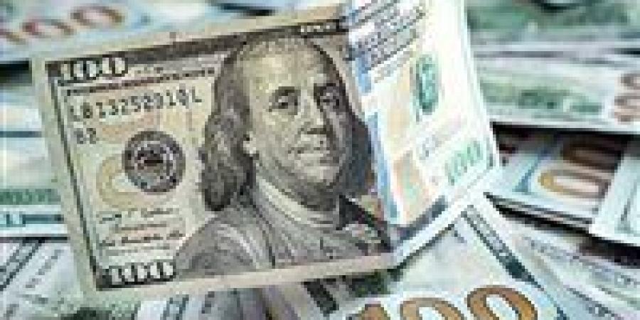 سعر
      الدولار
      اليوم
      يرتفع
      بقوة
      في
      البنوك
      المصرية
      ويقترب
      من
      54
      جنيهًا