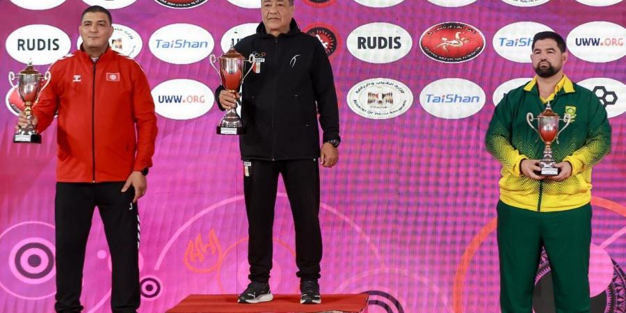 منتخب
      المصارعة
      النسائية
      تحت
      20
      سنة
      يتوج
      بكأس
      البطولة
      الأفريقية